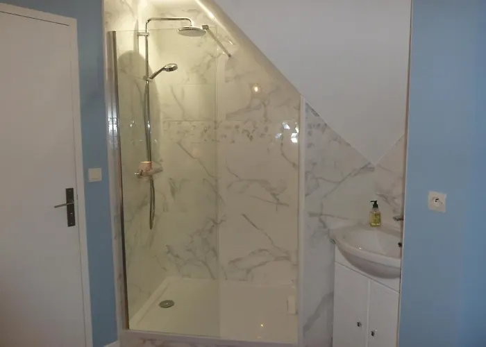 Résidence Honfleuraise Couette-café 3*