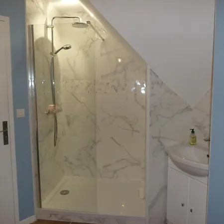 Honfleuraise Oda ve Kahvaltı 3*